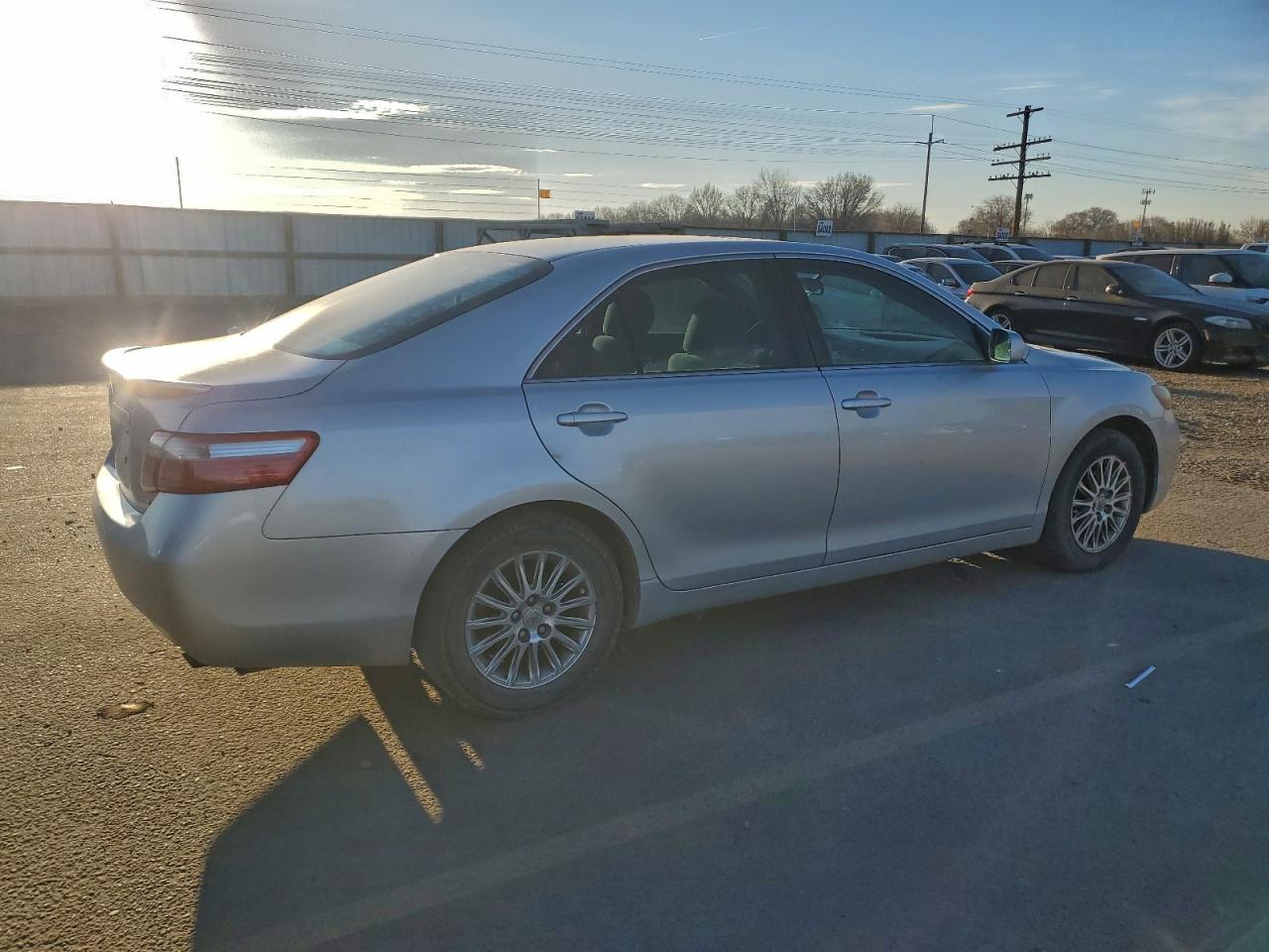 2009 TOYOTA CAMRY BASE photo 3