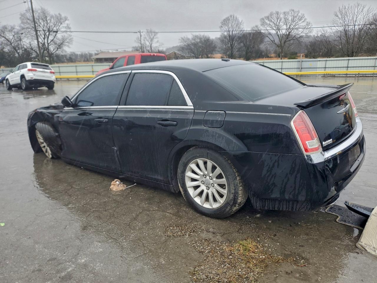 2014 CHRYSLER 300 photo 2