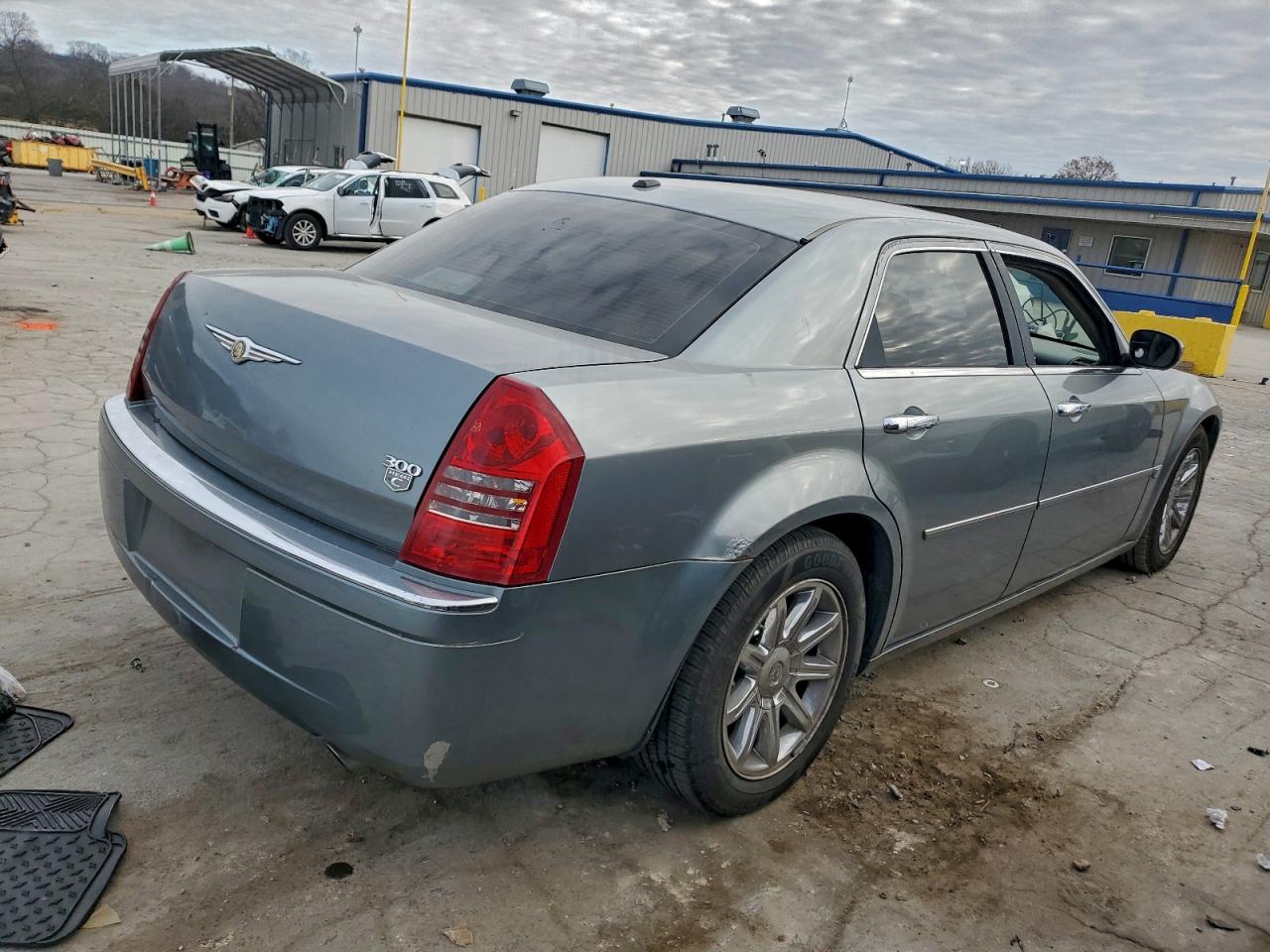 2006 CHRYSLER 300C photo 3