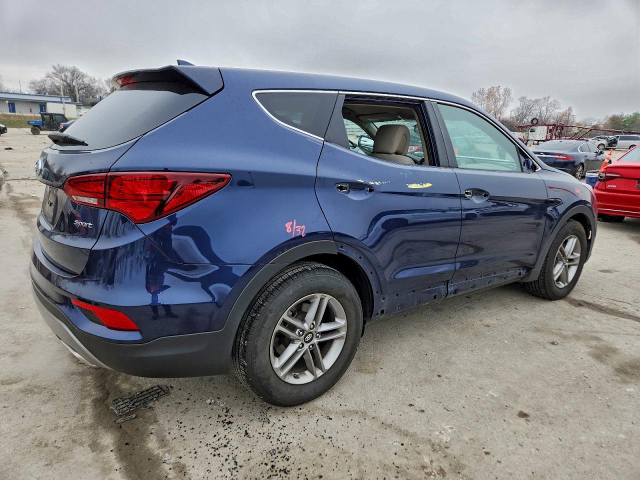 2017 HYUNDAI SANTA FE SPORT photo 3