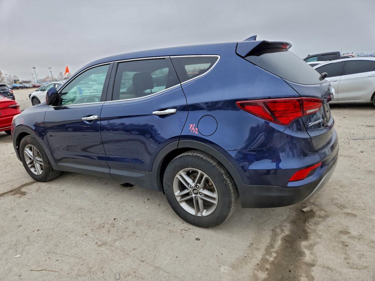 2017 HYUNDAI SANTA FE SPORT photo 2