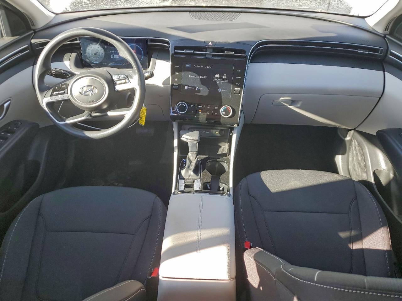 2024 HYUNDAI TUCSON SE photo 8