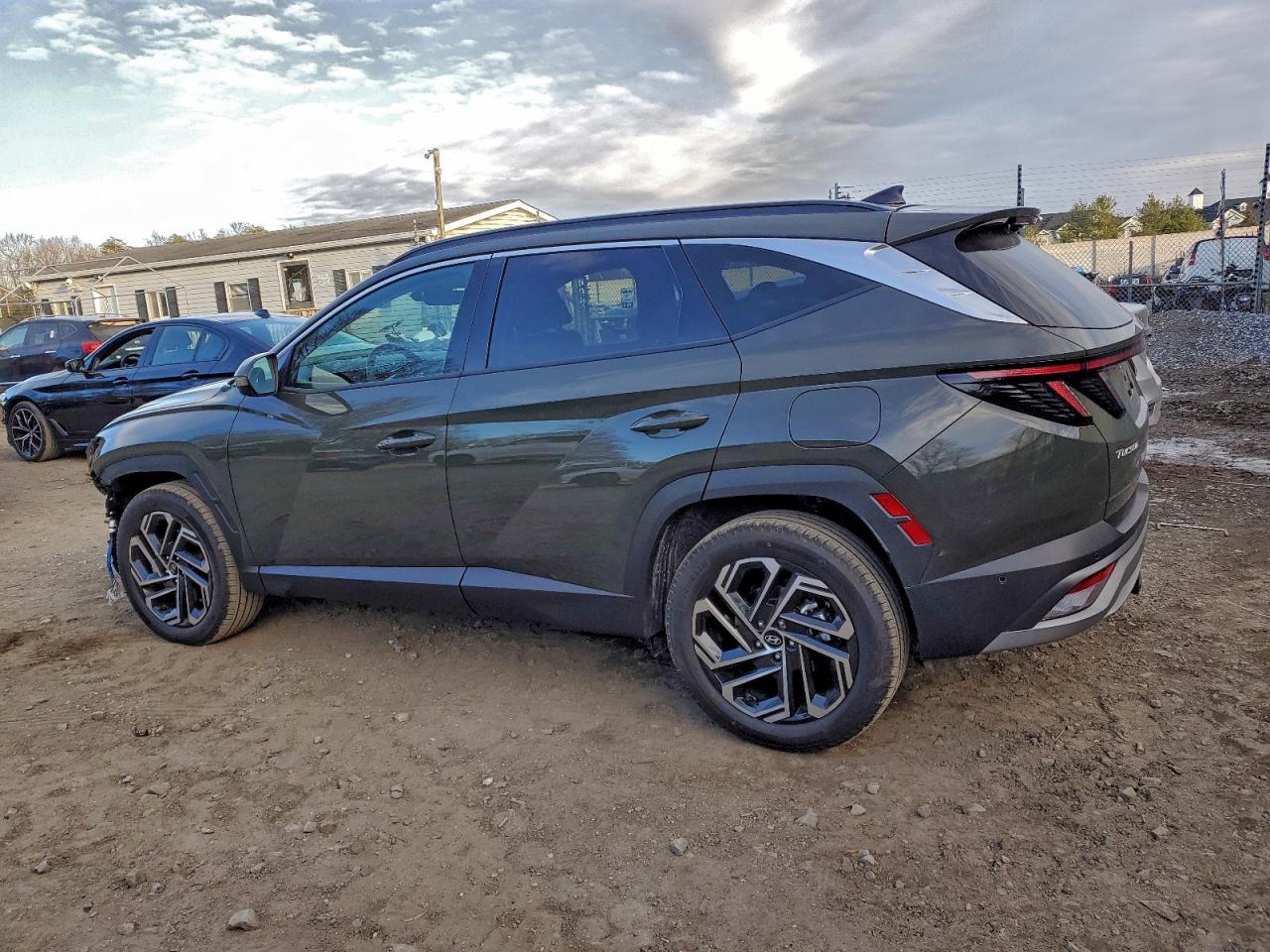 2025 HYUNDAI TUCSON LIMITED photo 2