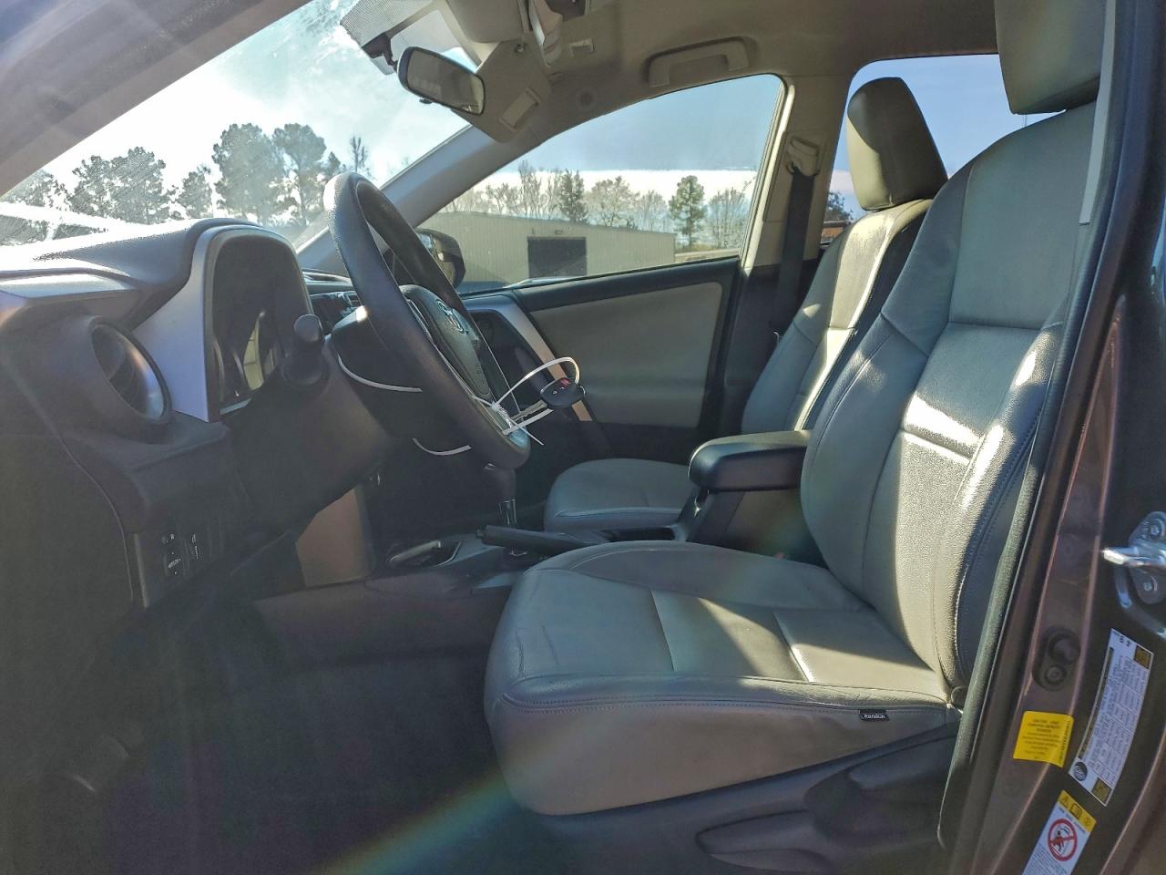 2016 TOYOTA RAV4 LE photo 7