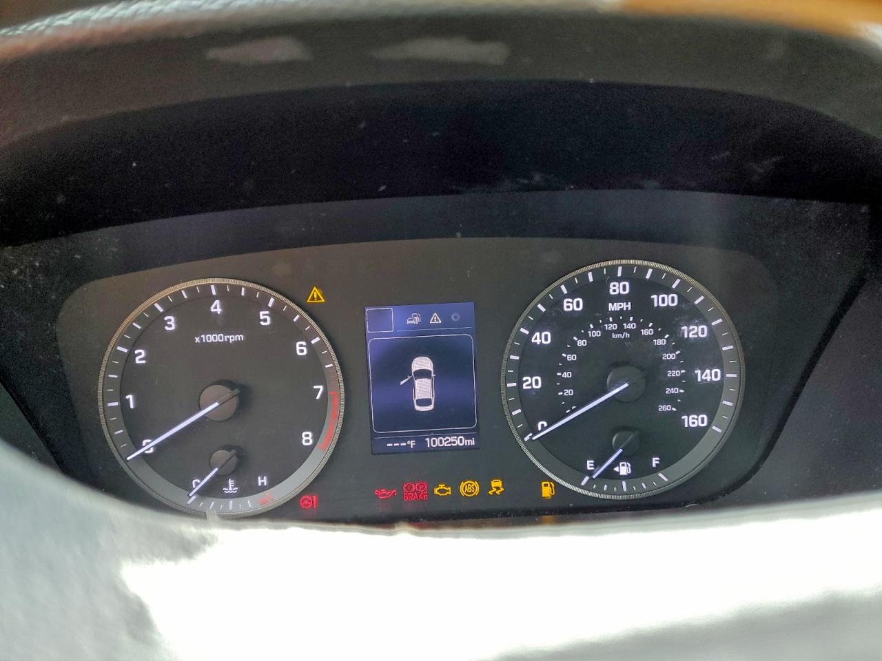 2017 HYUNDAI SONATA SE photo 9