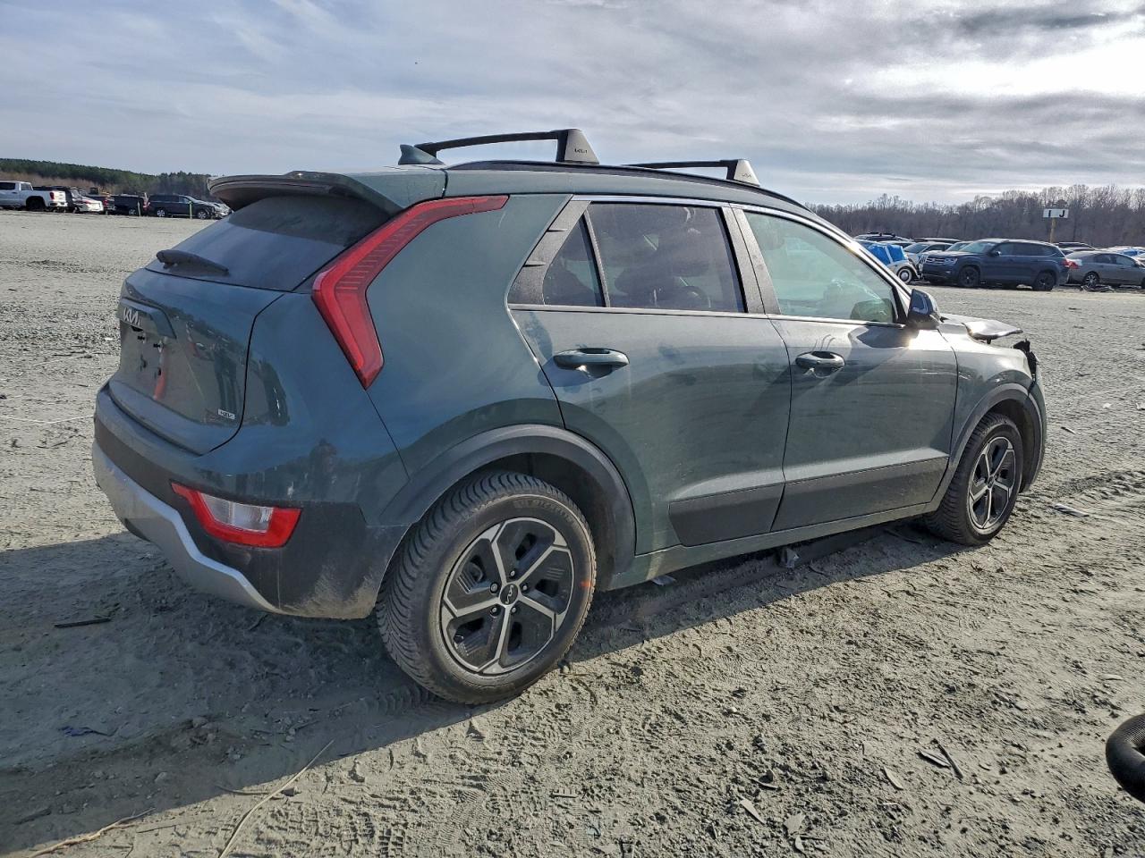 2024 KIA NIRO EX photo 3