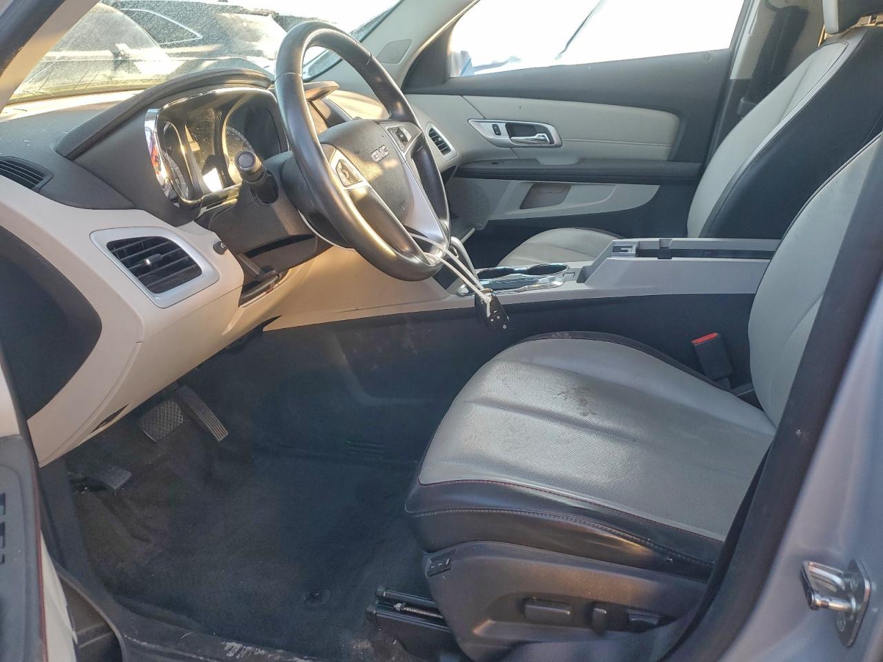 2012 GMC TERRAIN SLT photo 7