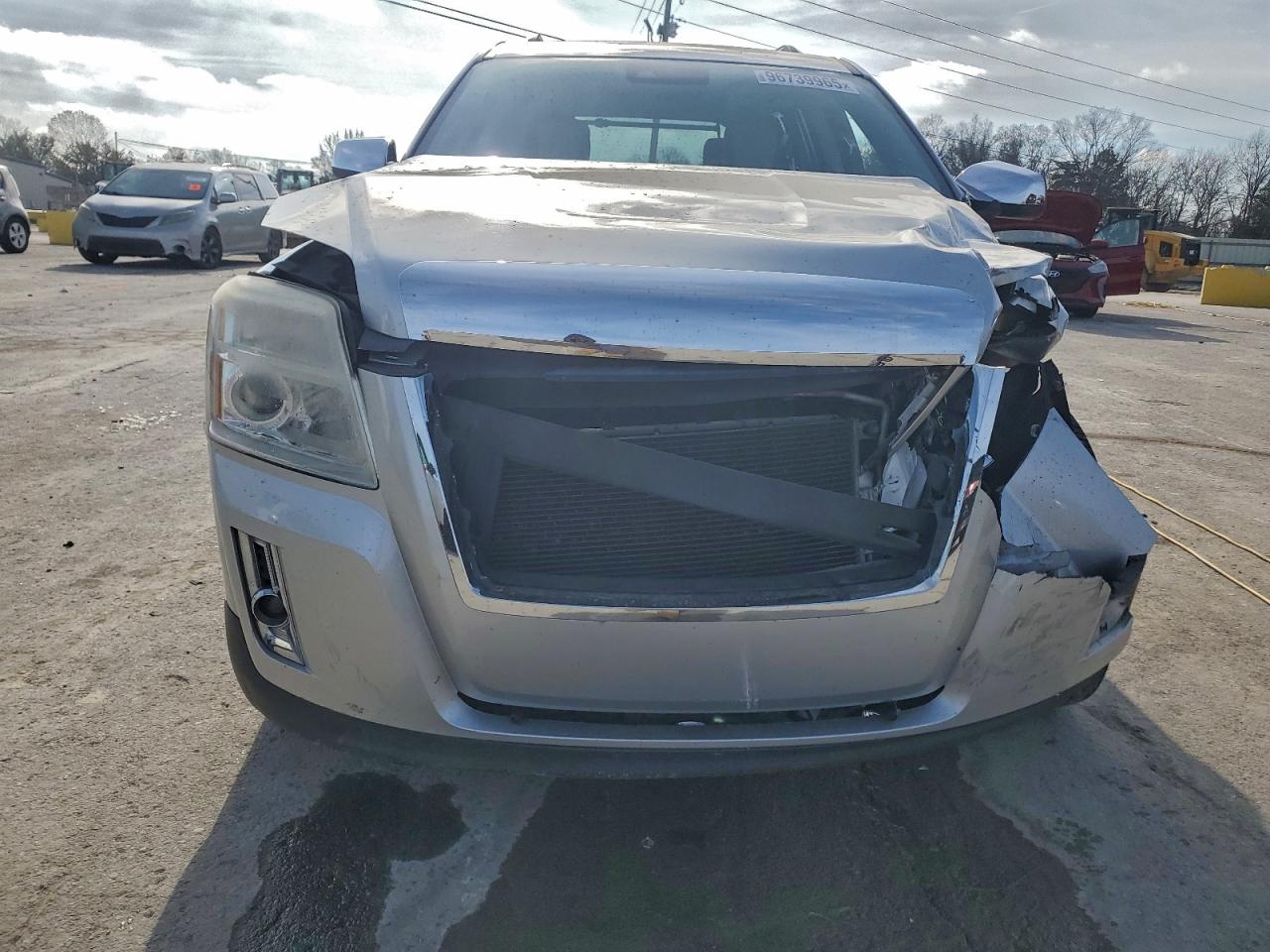 2012 GMC TERRAIN SLT photo 5