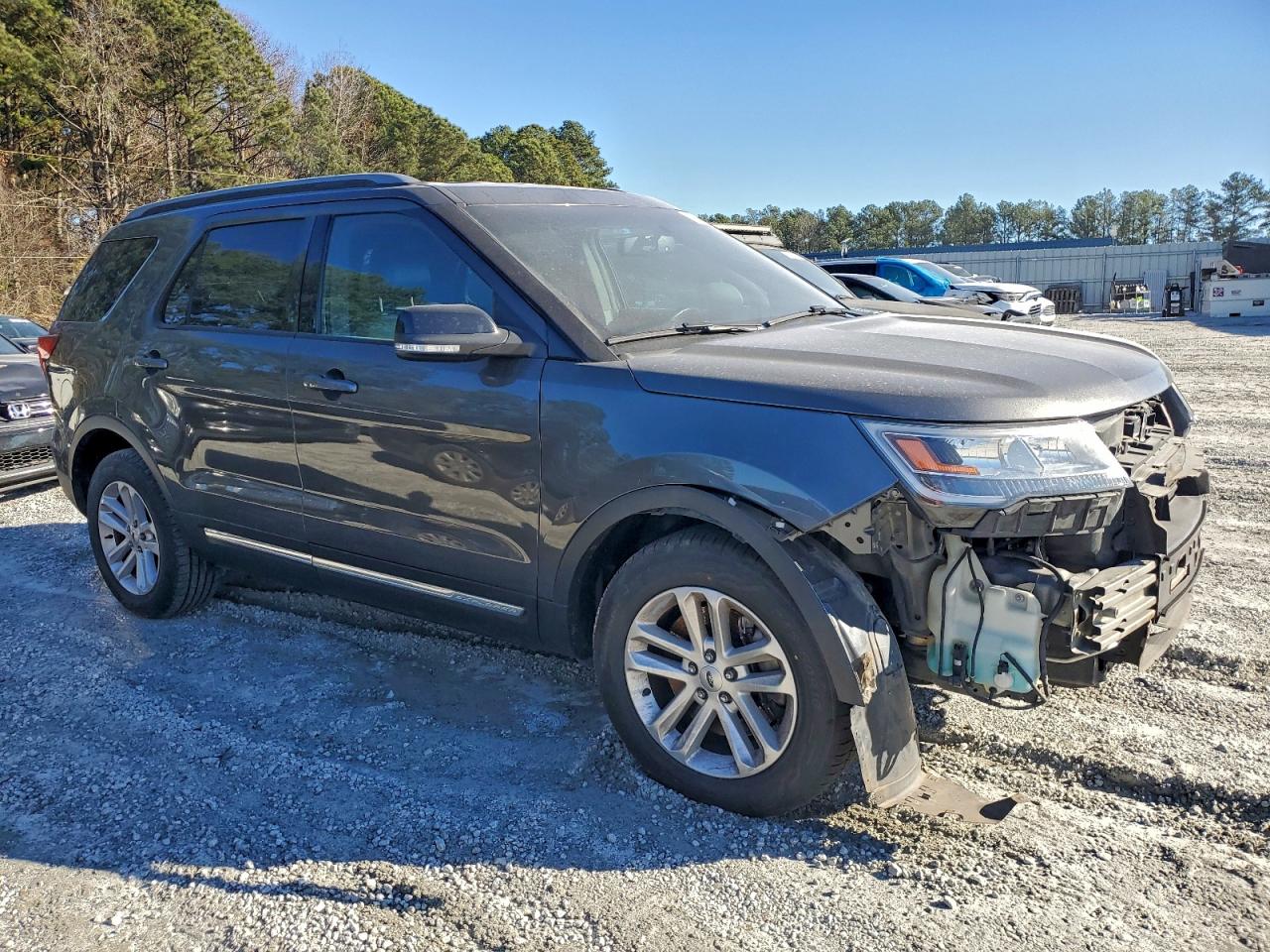 2017 FORD EXPLORER XLT photo 7