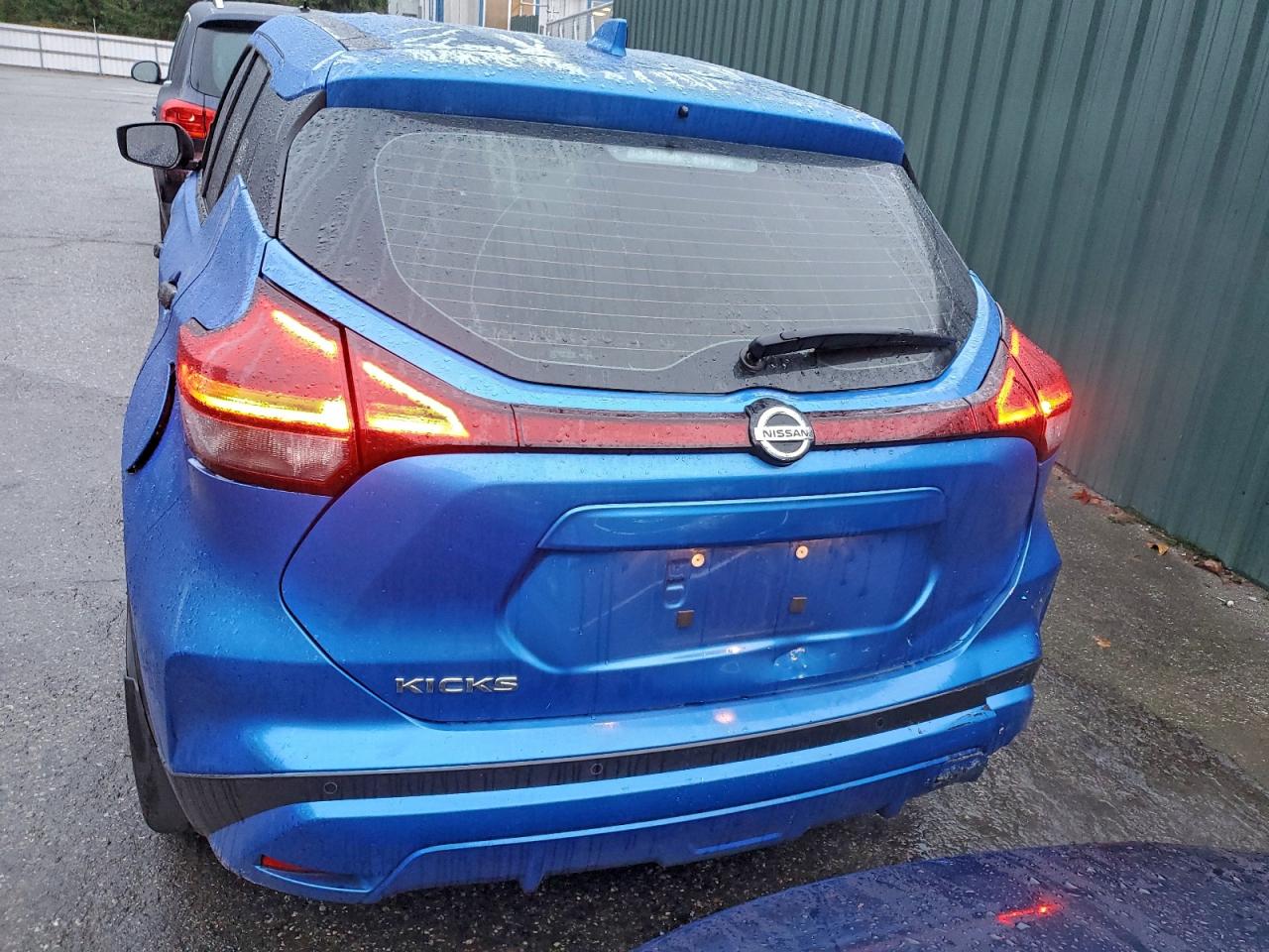 2021 NISSAN KICKS S photo 6