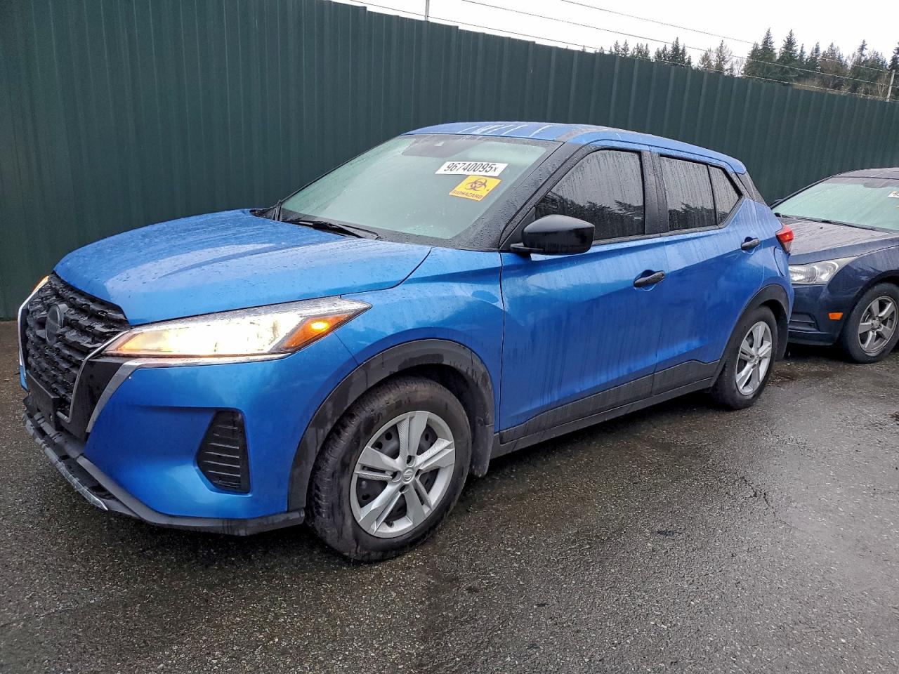 2021 NISSAN KICKS
