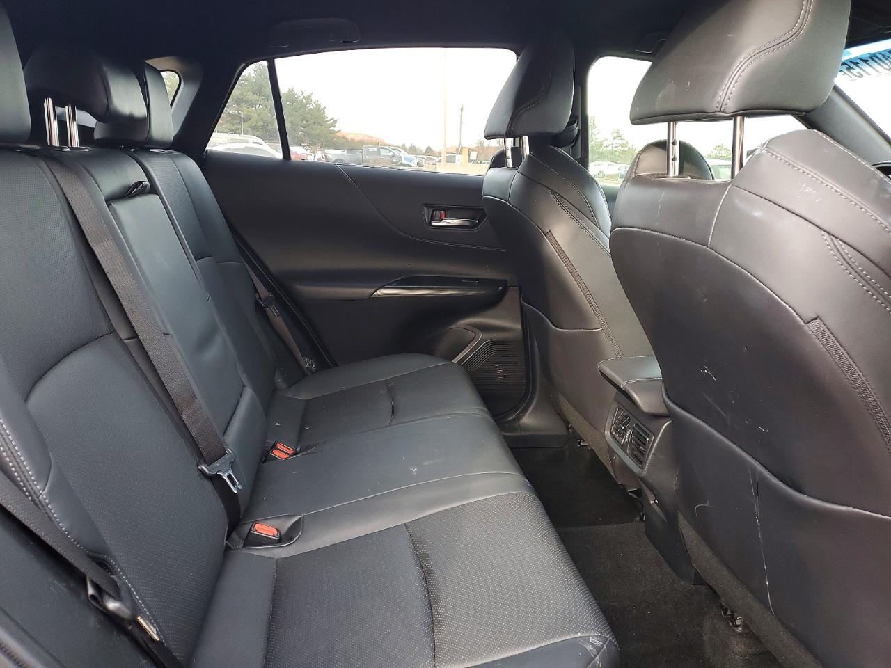 2021 TOYOTA VENZA LE photo 11