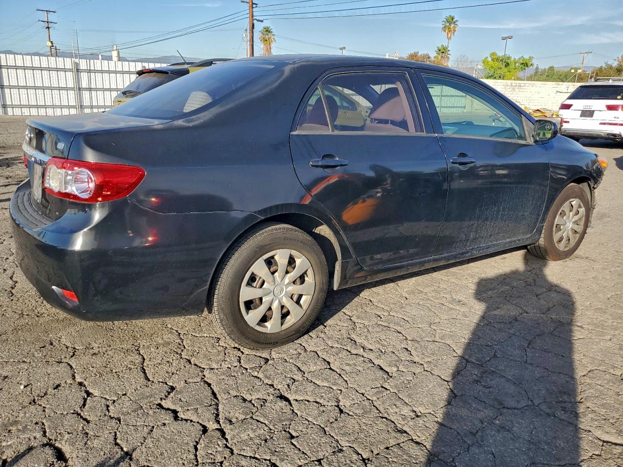 2011 TOYOTA COROLLA BASE photo 3
