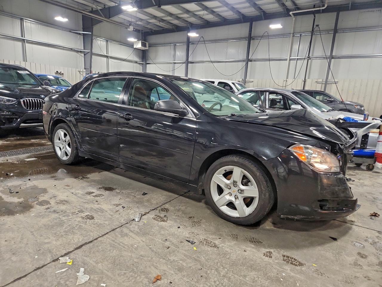 2011 CHEVROLET MALIBU LS photo 4