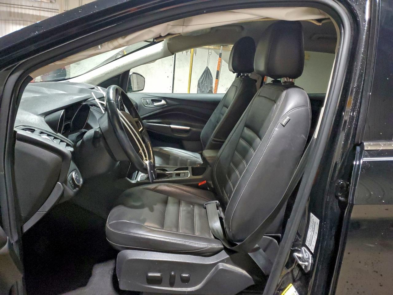 2017 FORD ESCAPE TITANIUM photo 7