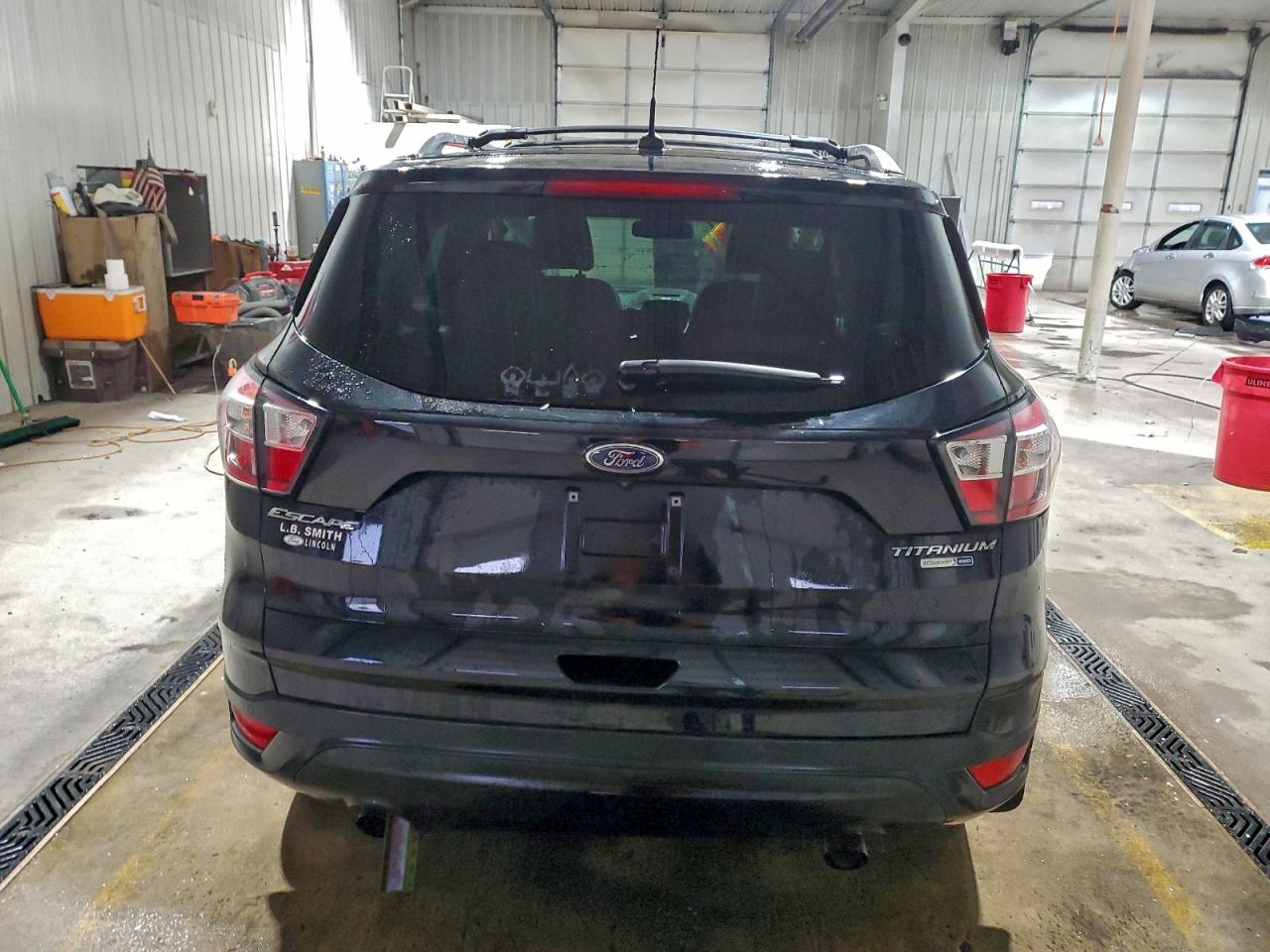 2017 FORD ESCAPE TITANIUM photo 6