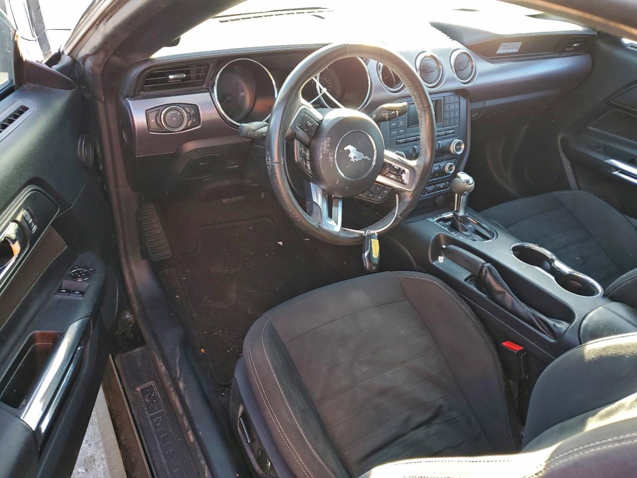 2015 FORD MUSTANG photo 15