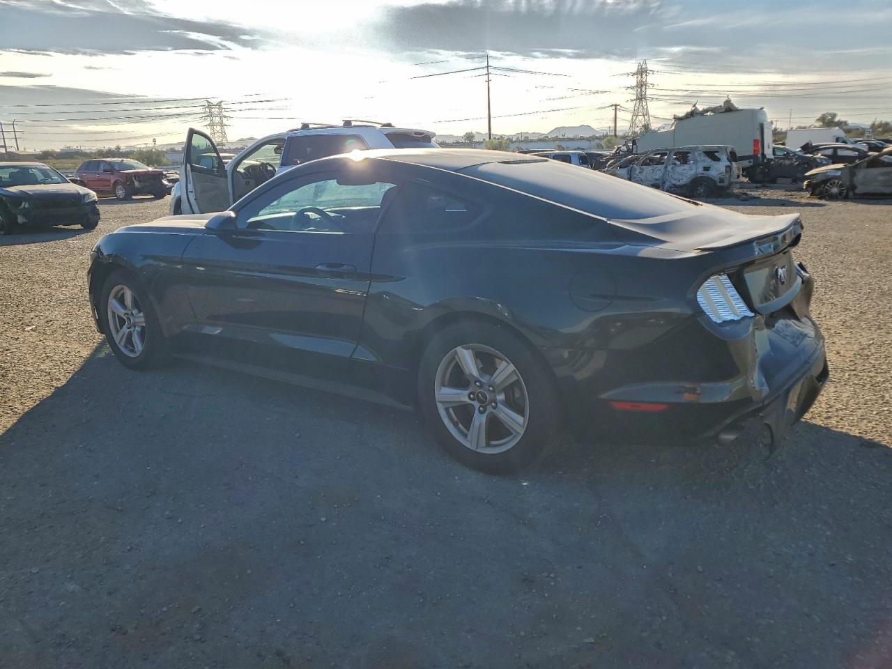 2015 FORD MUSTANG photo 3