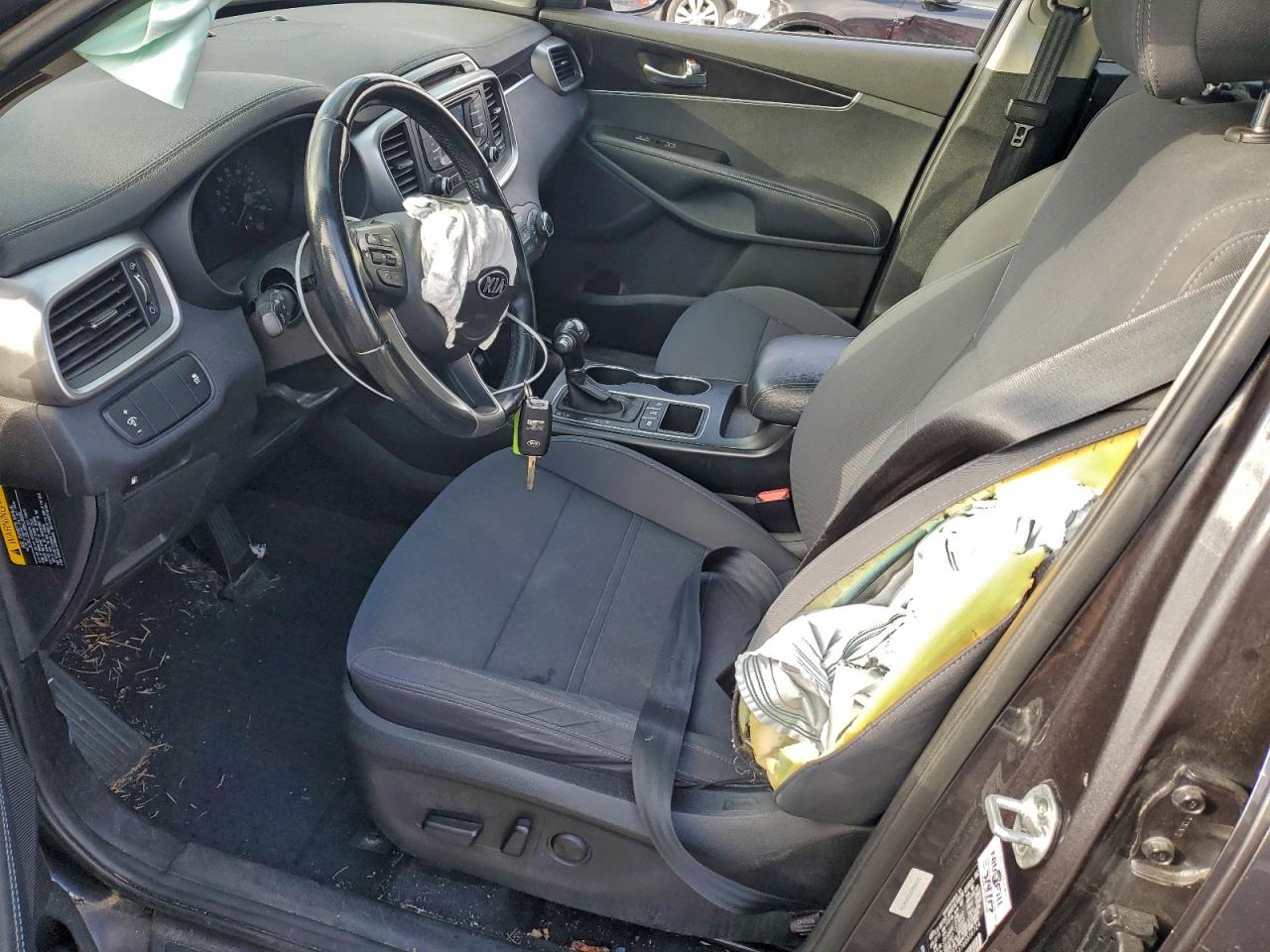 2016 KIA SORENTO LX photo 7