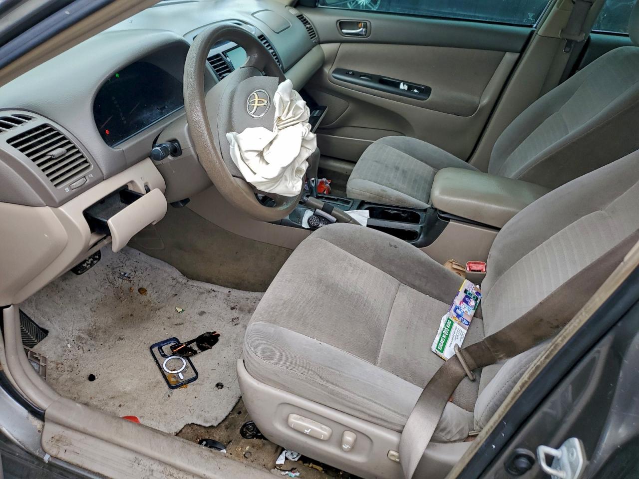 2006 TOYOTA CAMRY LE photo 7