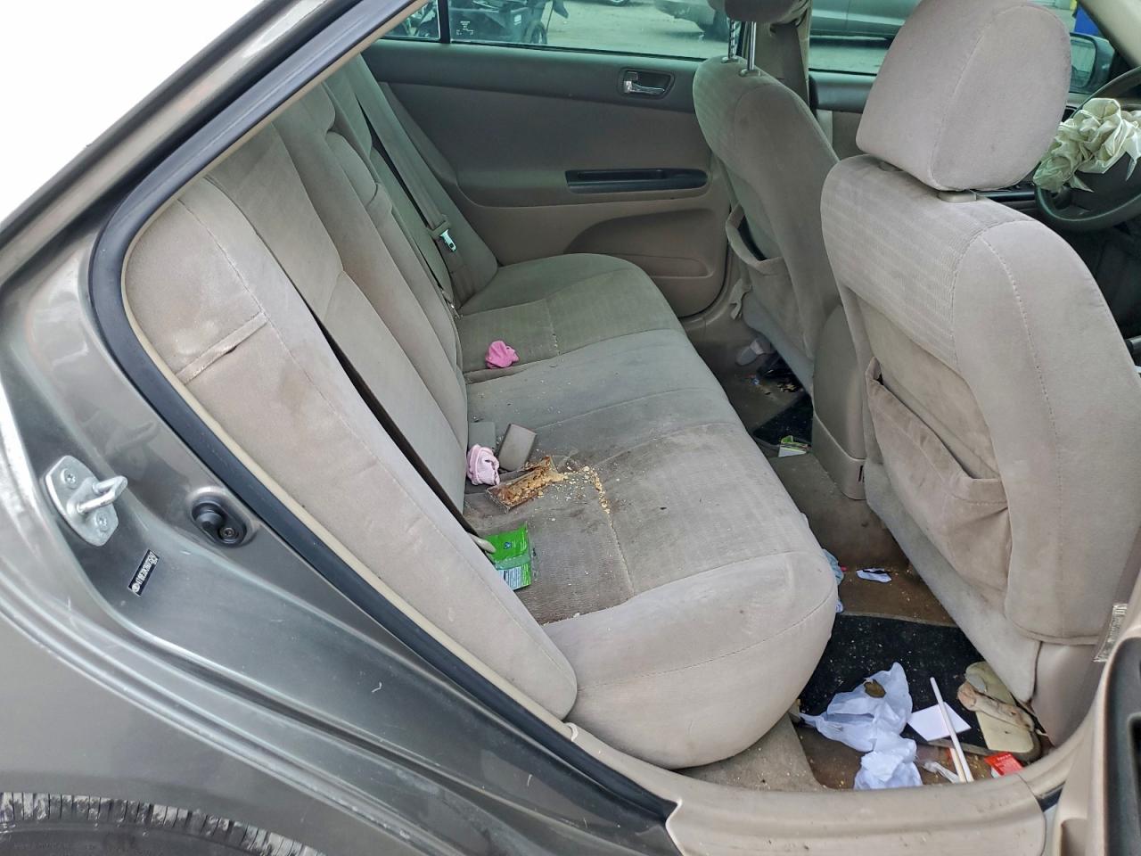 2006 TOYOTA CAMRY LE photo 10