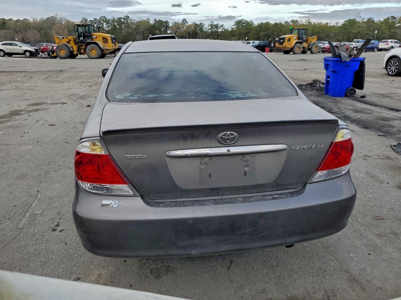 2006 TOYOTA CAMRY LE photo 6