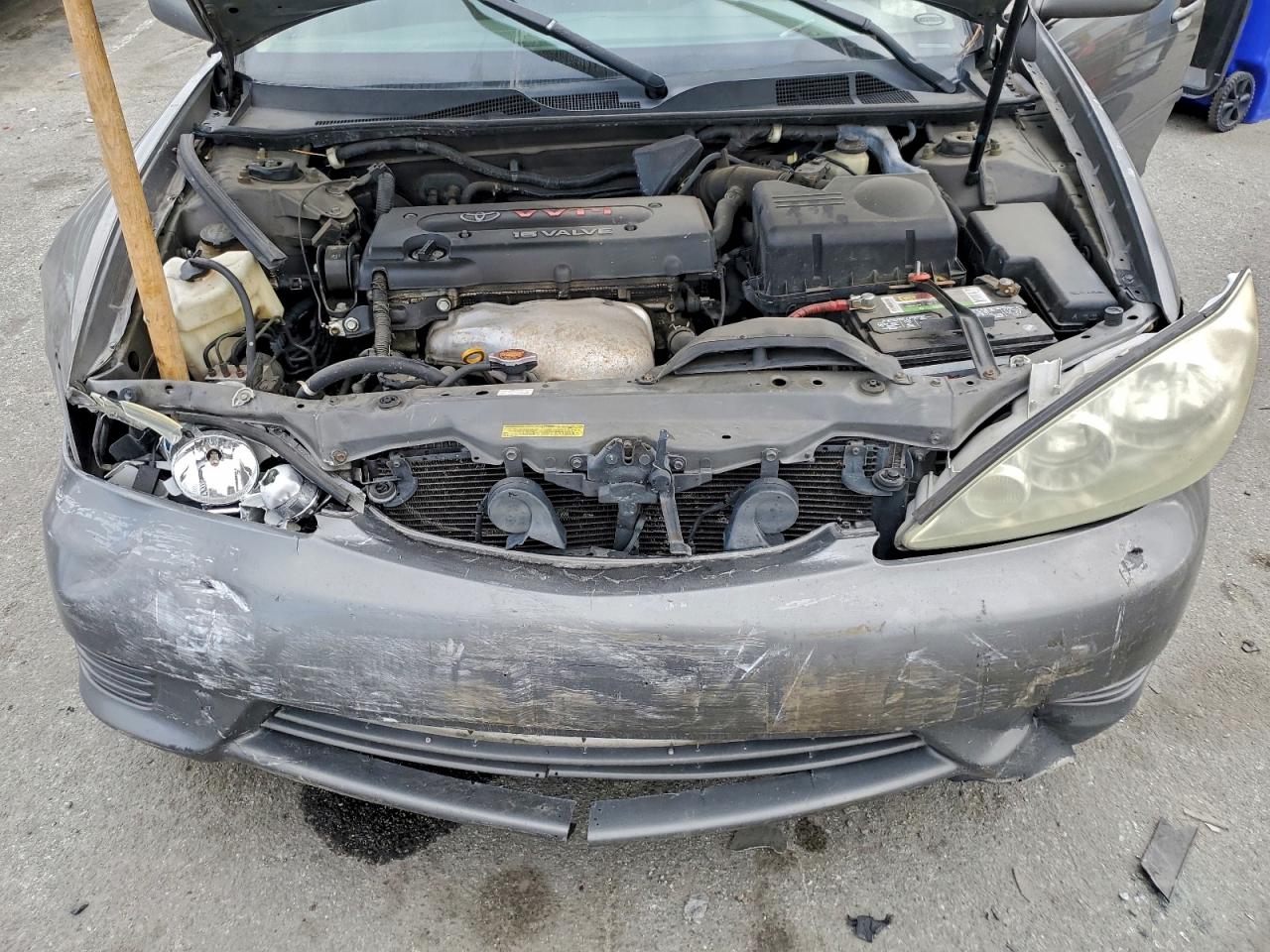 2006 TOYOTA CAMRY LE photo 11