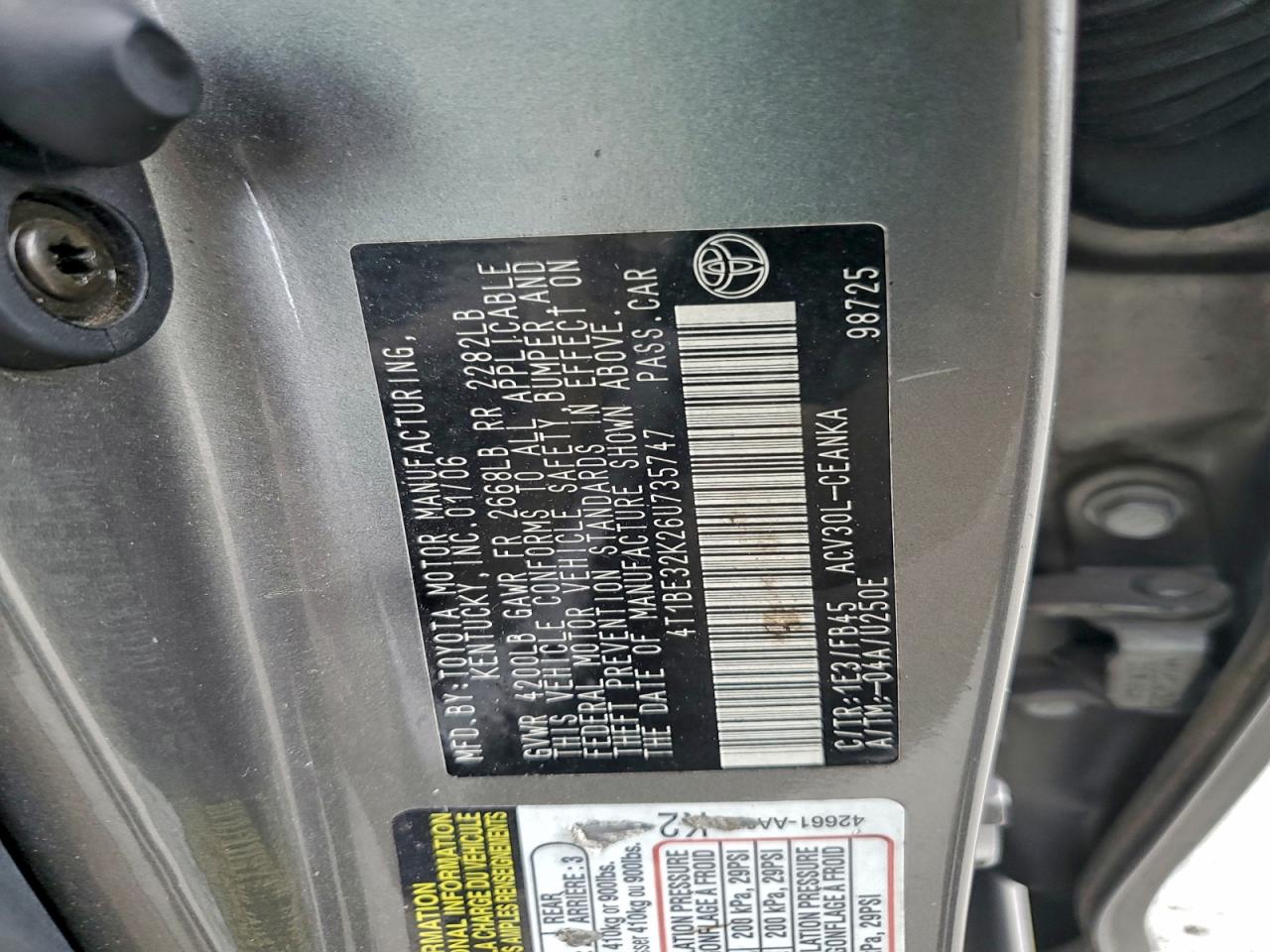 2006 TOYOTA CAMRY LE photo 12