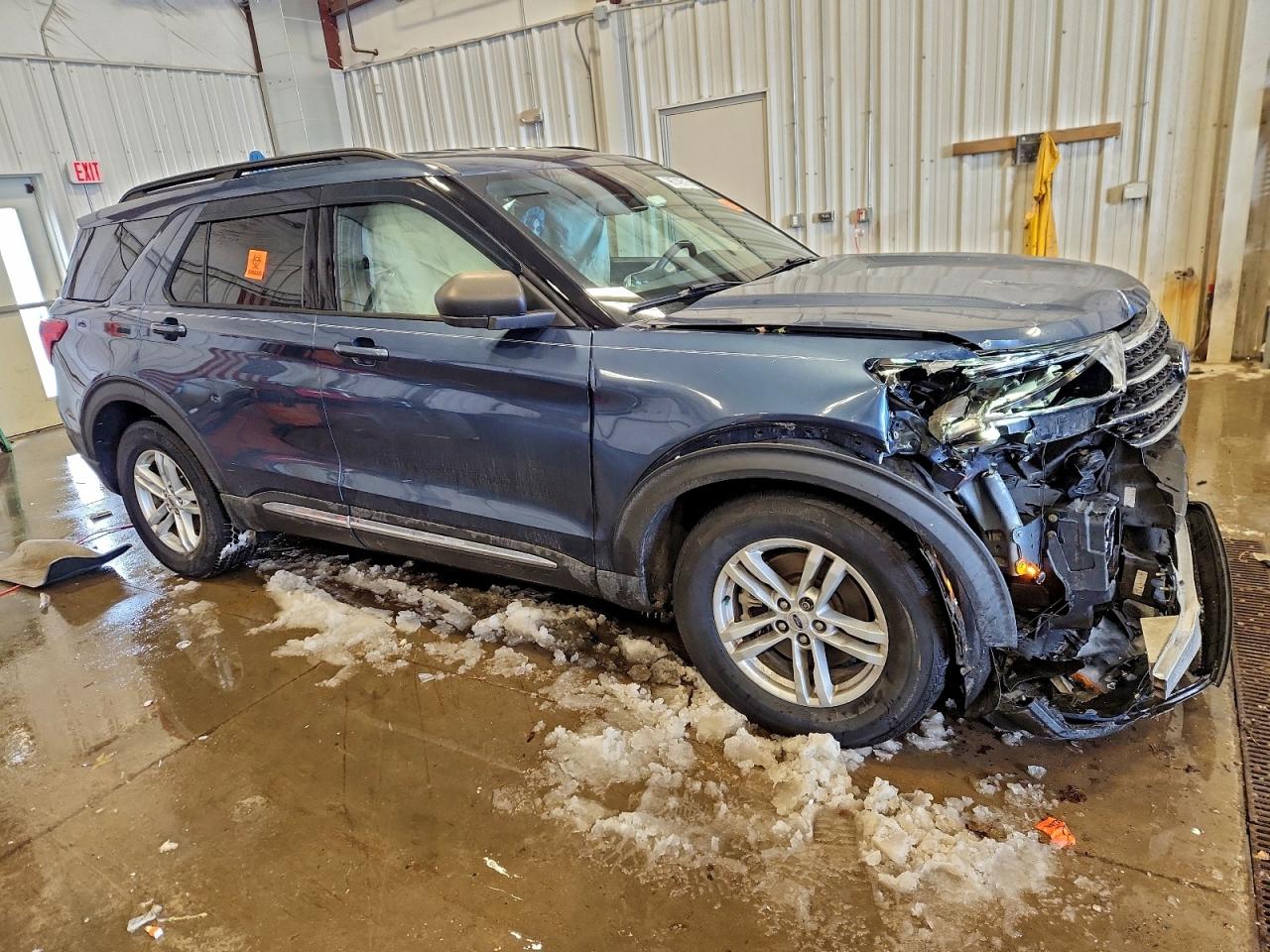 2020 FORD EXPLORER XLT photo 4