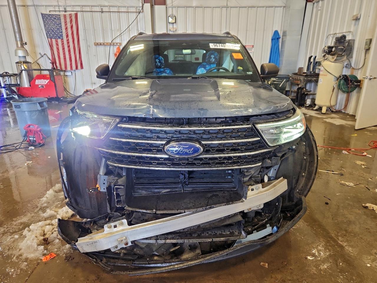 2020 FORD EXPLORER XLT photo 5