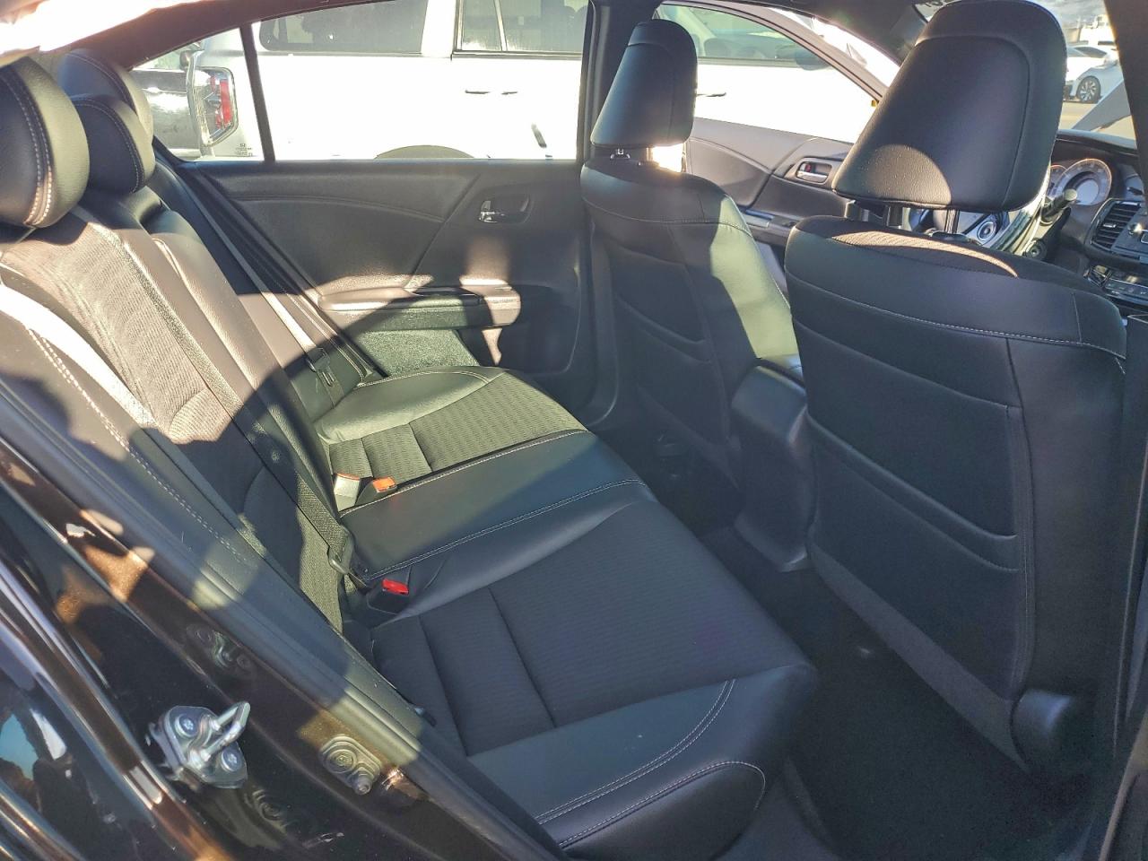 2016 HONDA ACCORD SPORT photo 10