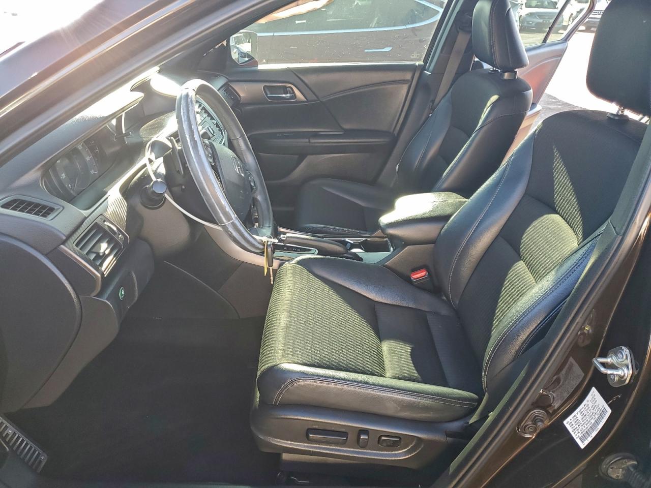 2016 HONDA ACCORD SPORT photo 7
