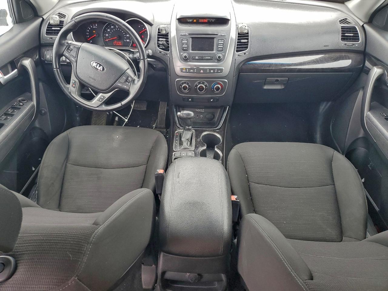 2015 KIA SORENTO LX photo 8