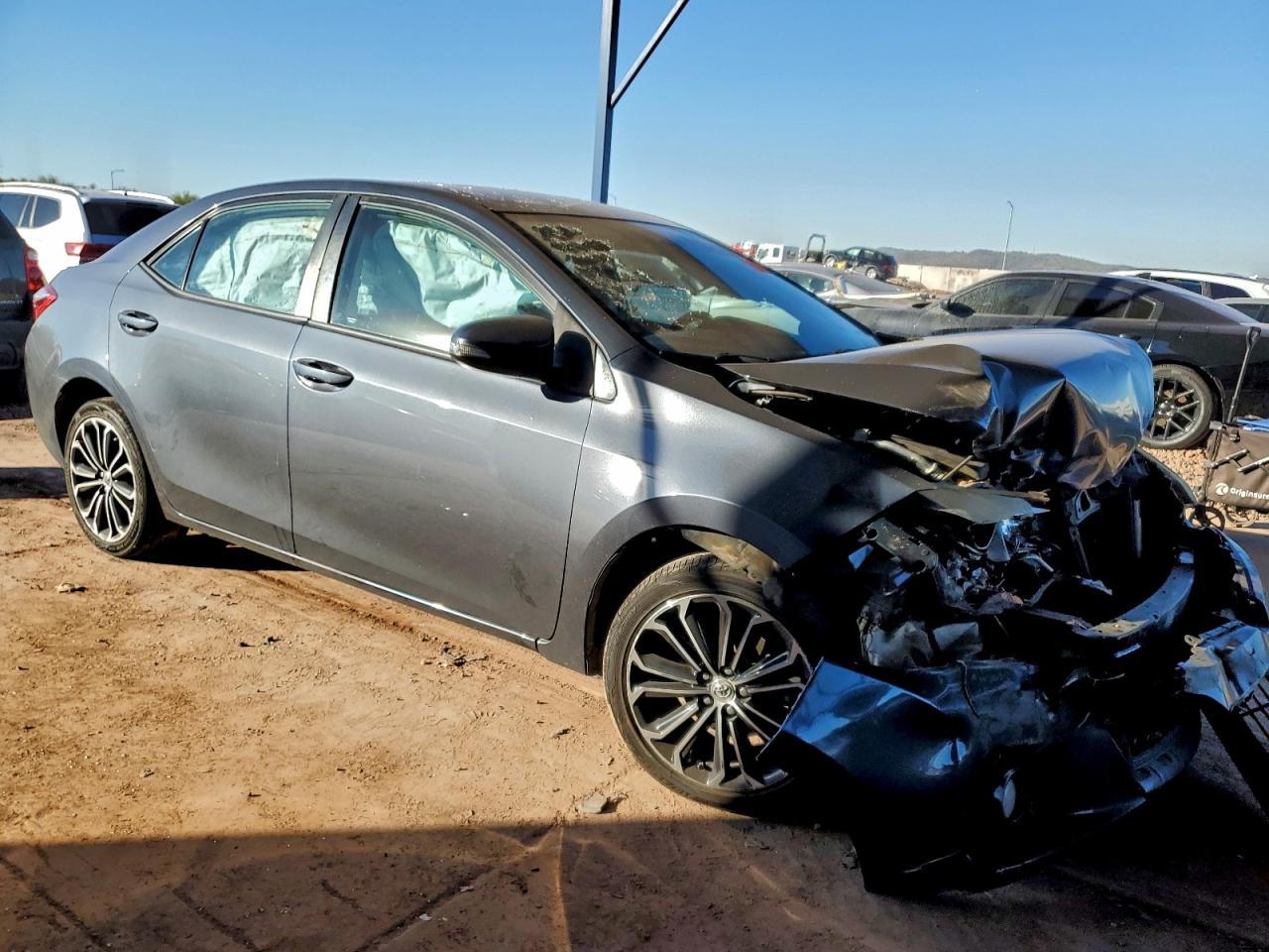 2015 TOYOTA COROLLA L photo 4
