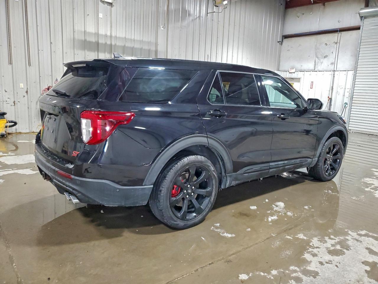 2021 FORD EXPLORER ST photo 3