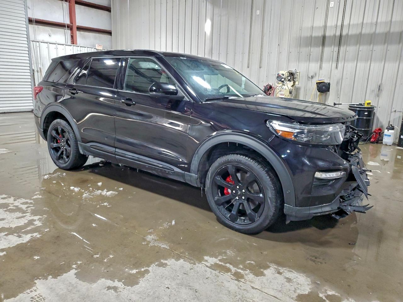 2021 FORD EXPLORER ST photo 4