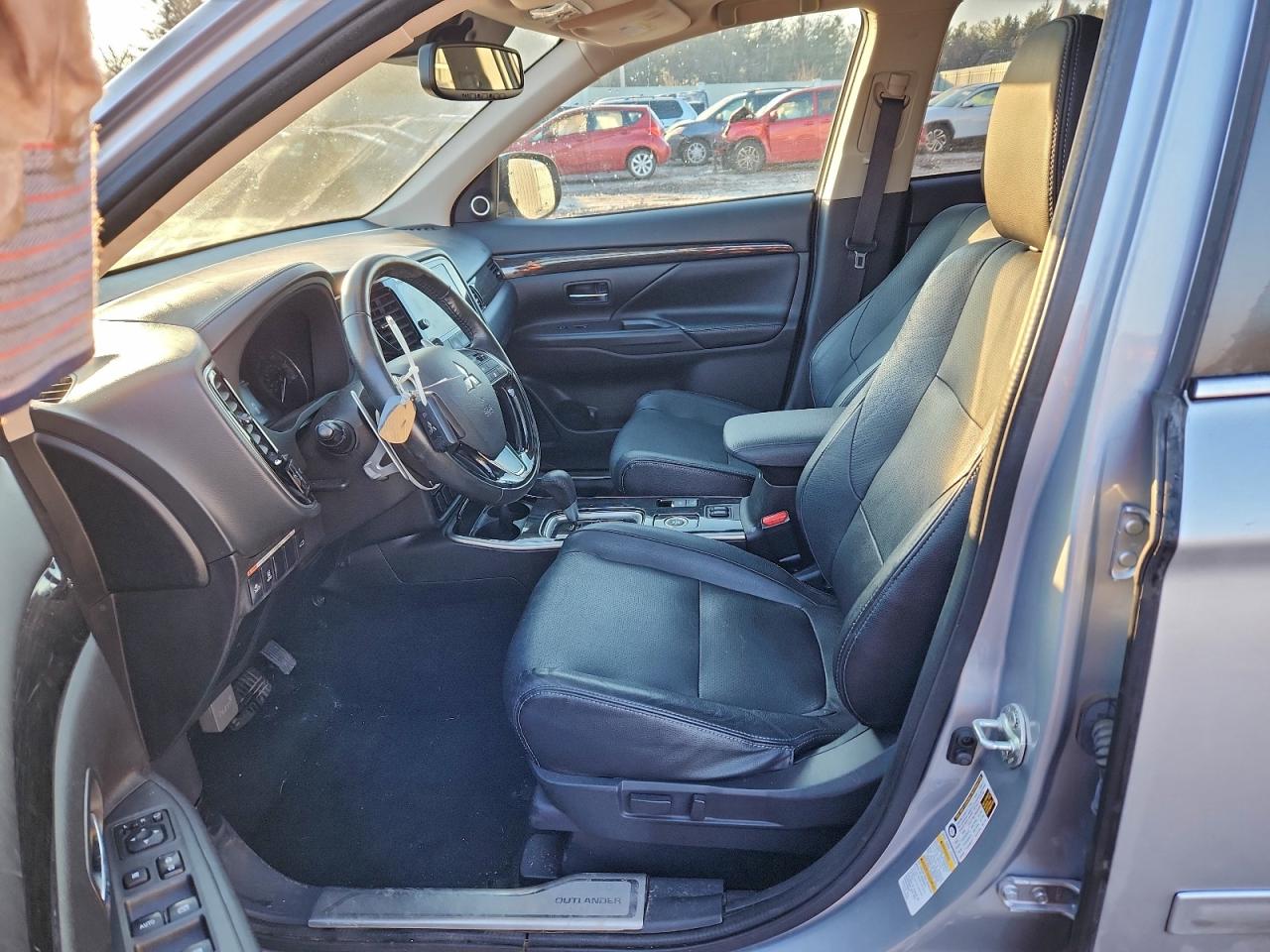 2017 MITSUBISHI OUTLANDER GT photo 7
