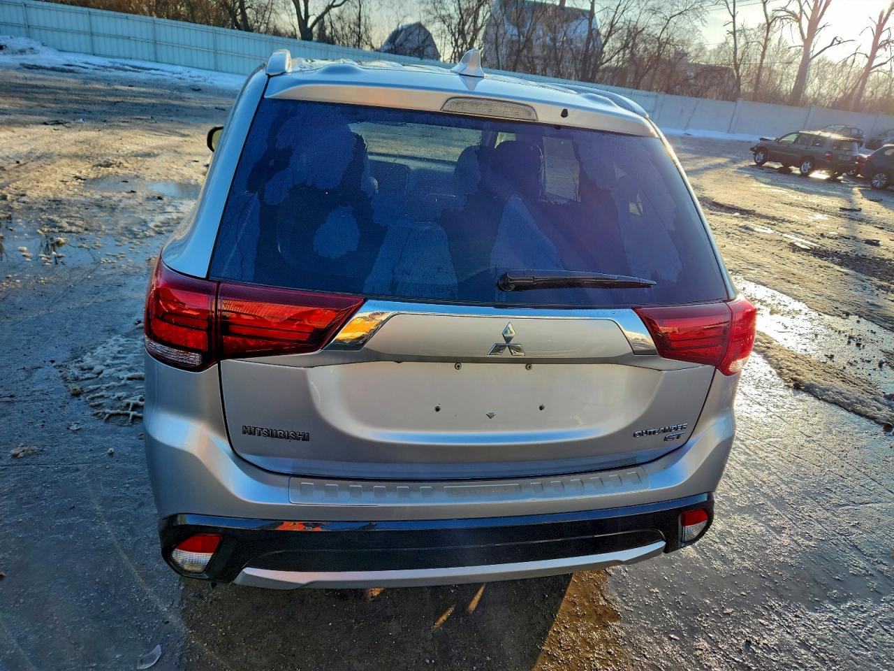 2017 MITSUBISHI OUTLANDER GT photo 6