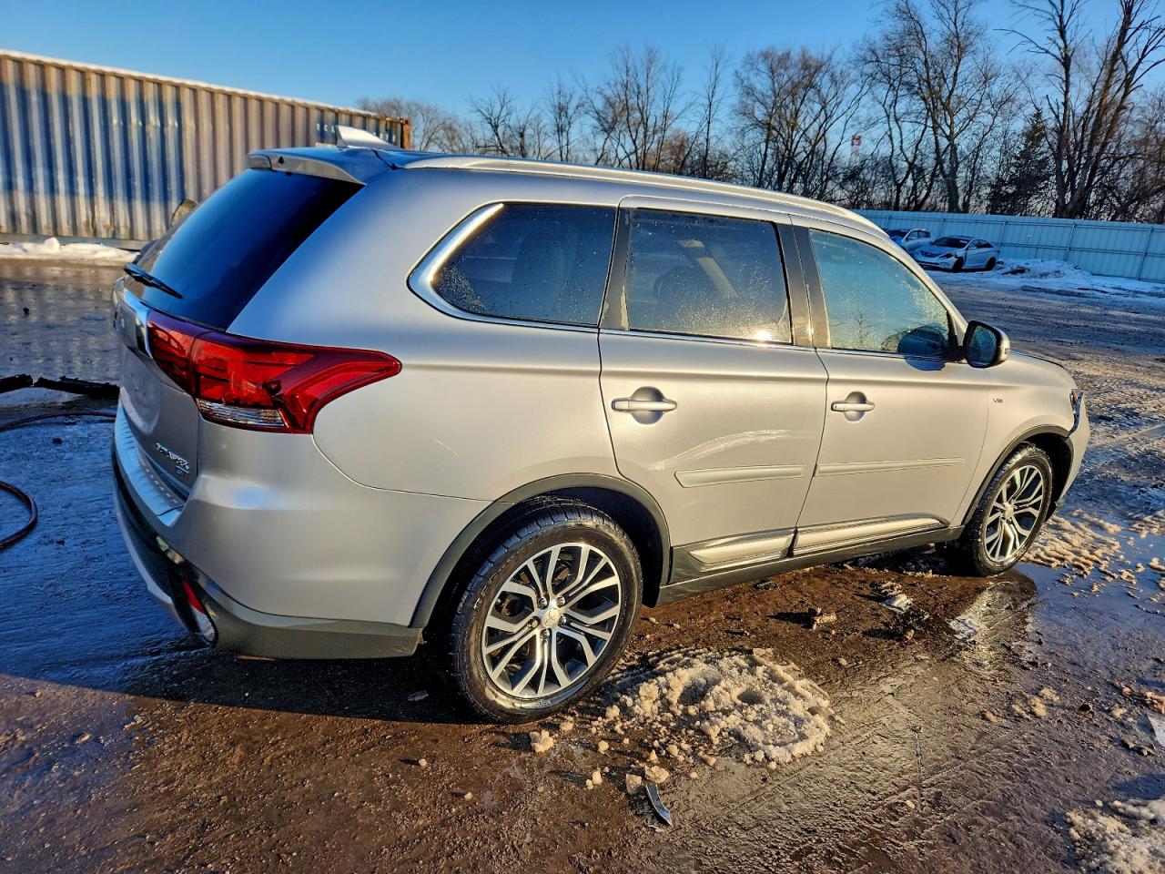 2017 MITSUBISHI OUTLANDER GT photo 3