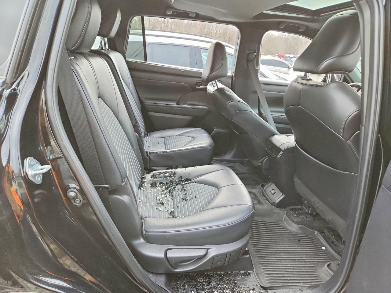 2023 TOYOTA HIGHLANDER L photo 10