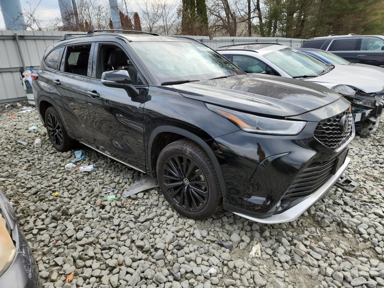 2023 TOYOTA HIGHLANDER L photo 4
