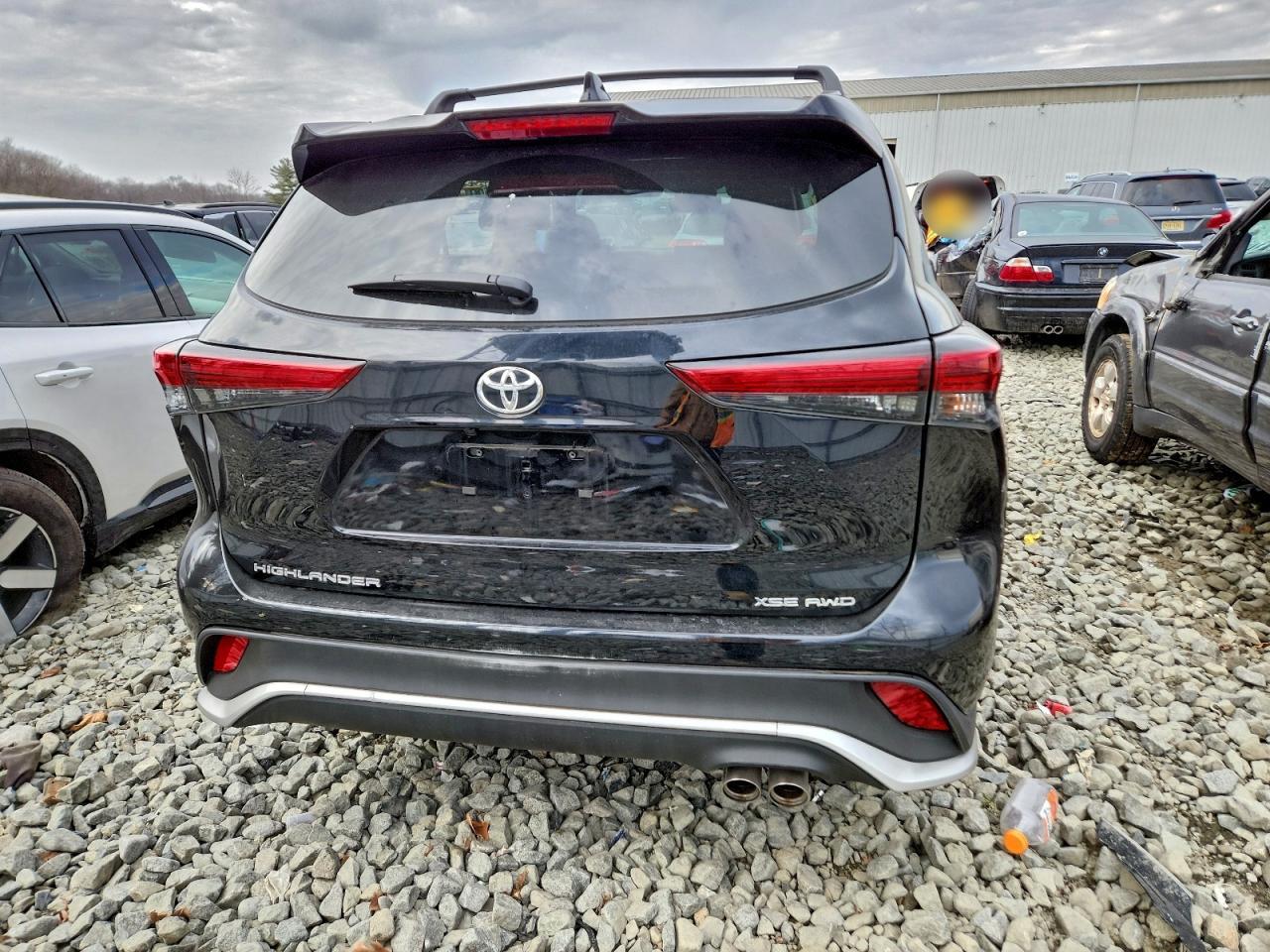 2023 TOYOTA HIGHLANDER L photo 6