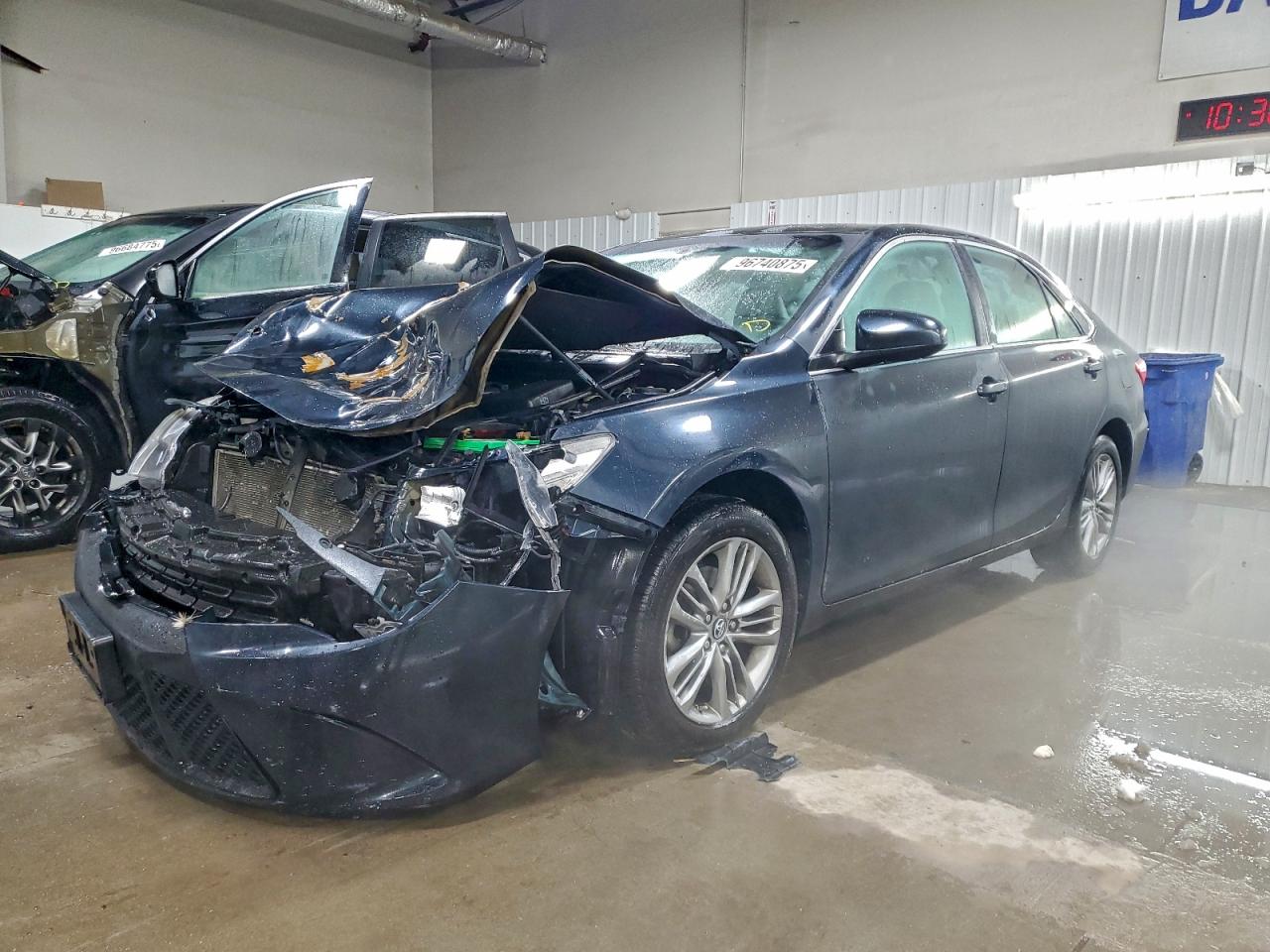2017 TOYOTA CAMRY