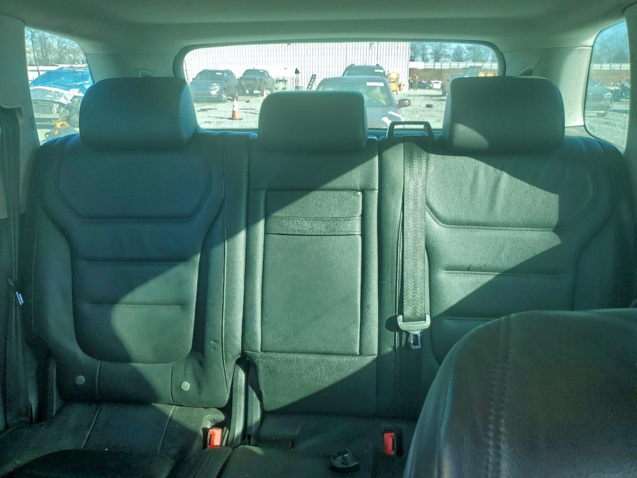2014 VOLKSWAGEN TOUAREG V6 photo 10