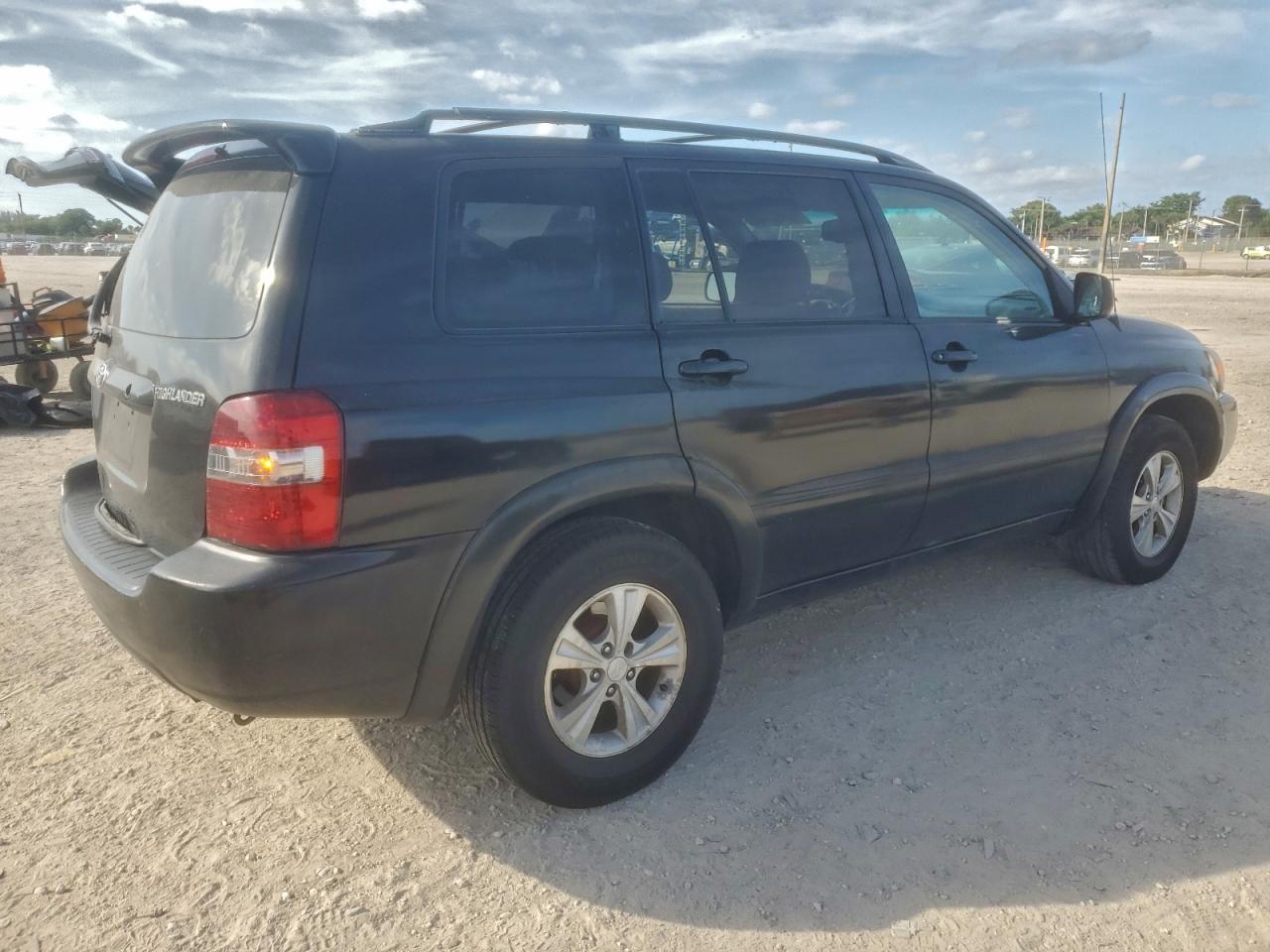 2006 TOYOTA HIGHLANDER photo 3
