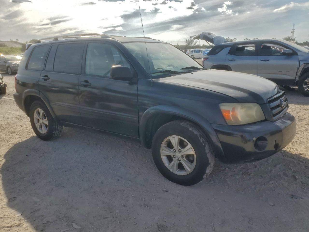 2006 TOYOTA HIGHLANDER photo 4