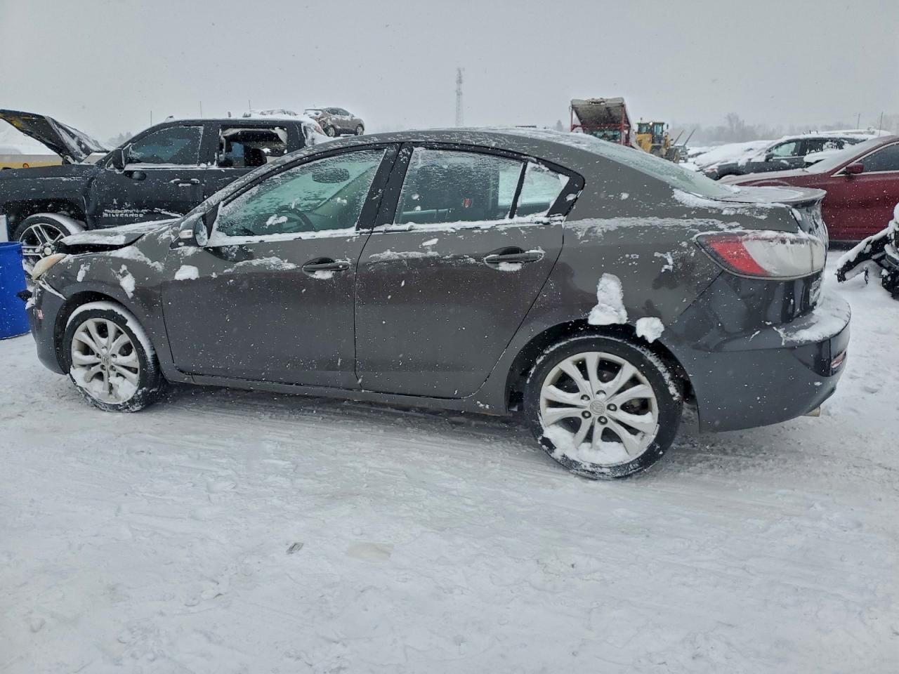 2010 MAZDA 3 S photo 2