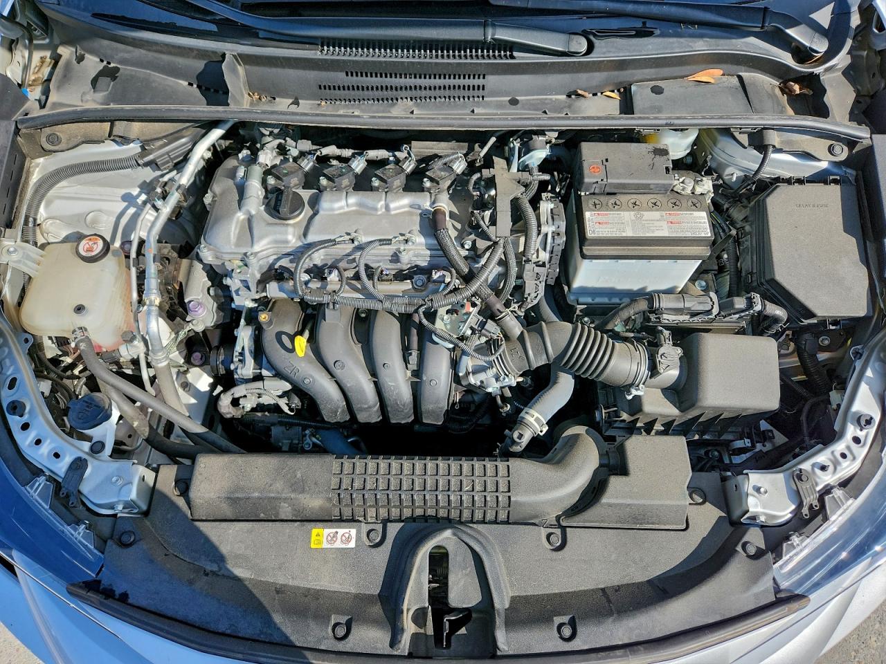 2022 TOYOTA COROLLA LE photo 11