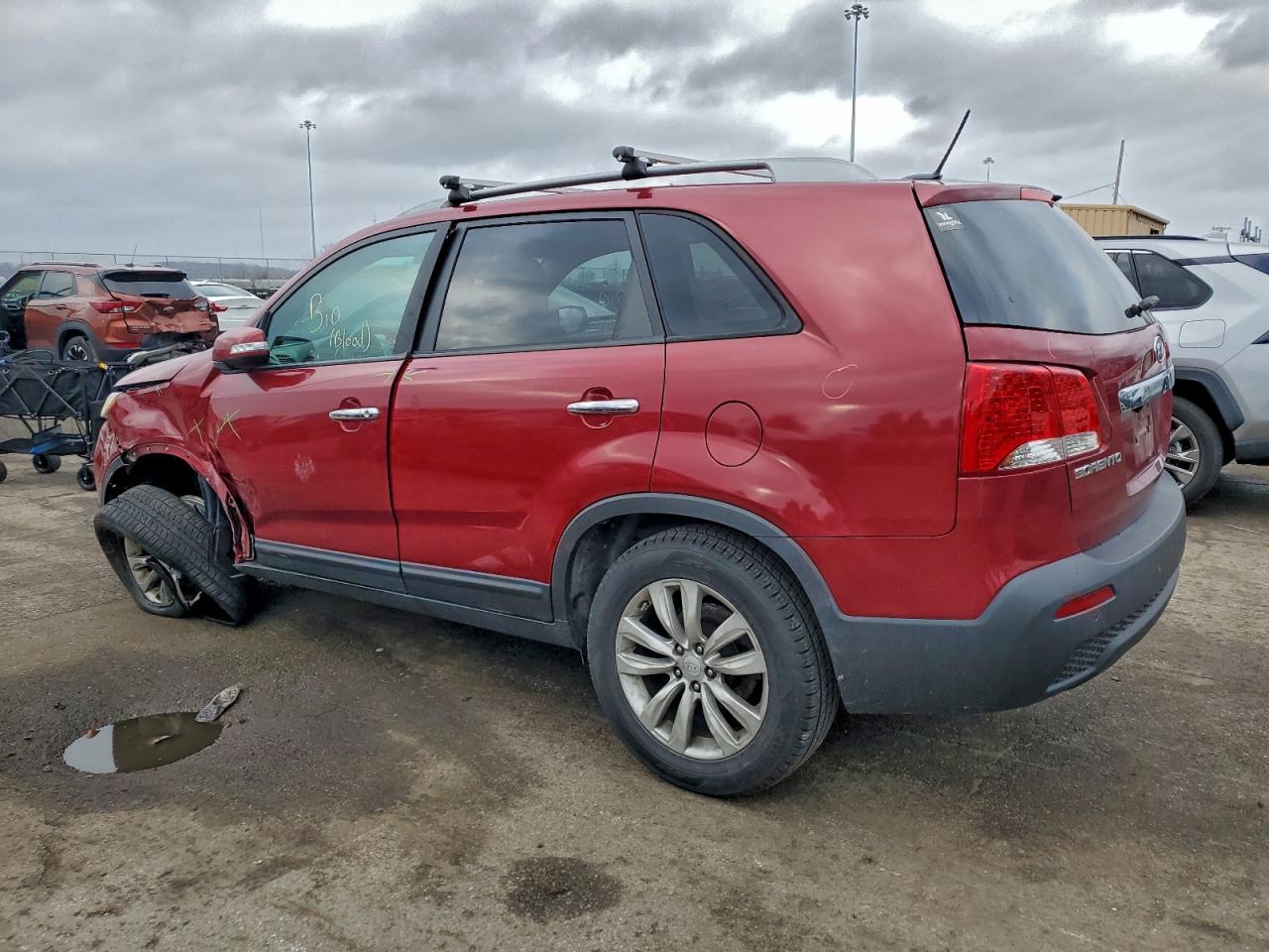 2011 KIA SORENTO BASE photo 2