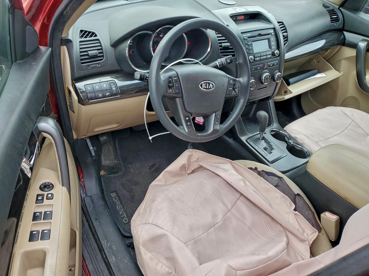 2011 KIA SORENTO BASE photo 8